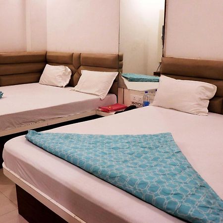 Hotel Gayatri Palace Godarpura 外观 照片