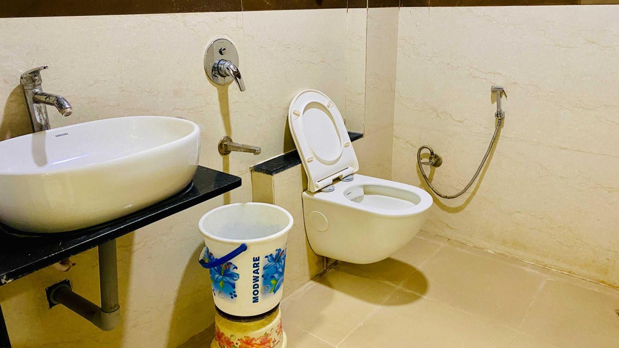 Hotel Gayatri Palace Godarpura 外观 照片